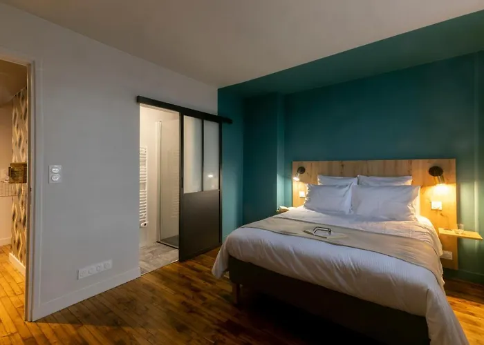 Mc Guigan's Apartment Brest